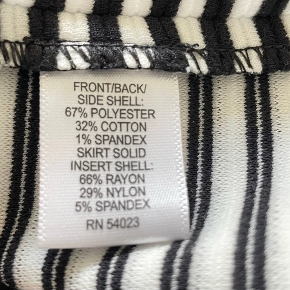 NWT Banana Republic Knit Short Sleeve Faille Black/White Striped Dress Size 2 - Picture 10 of 10